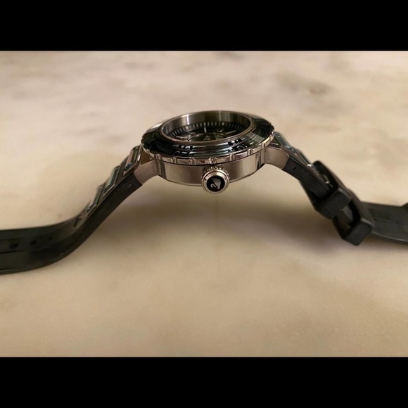 SWAROVSKI Octea UltraSport Watch Swiss Made Quartz - Picture 4 of 10